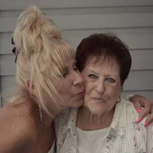 Meet your Posher, Leslie strauss